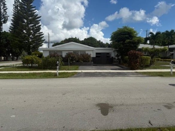 3025 NW 11TH ST, Fort Lauderdale FL 33311 — #A11854629