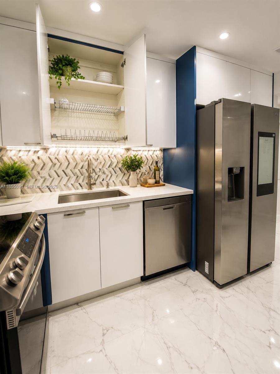 5005 Collins Ave # 822, Miami Beach FL 33140 — #A11855091