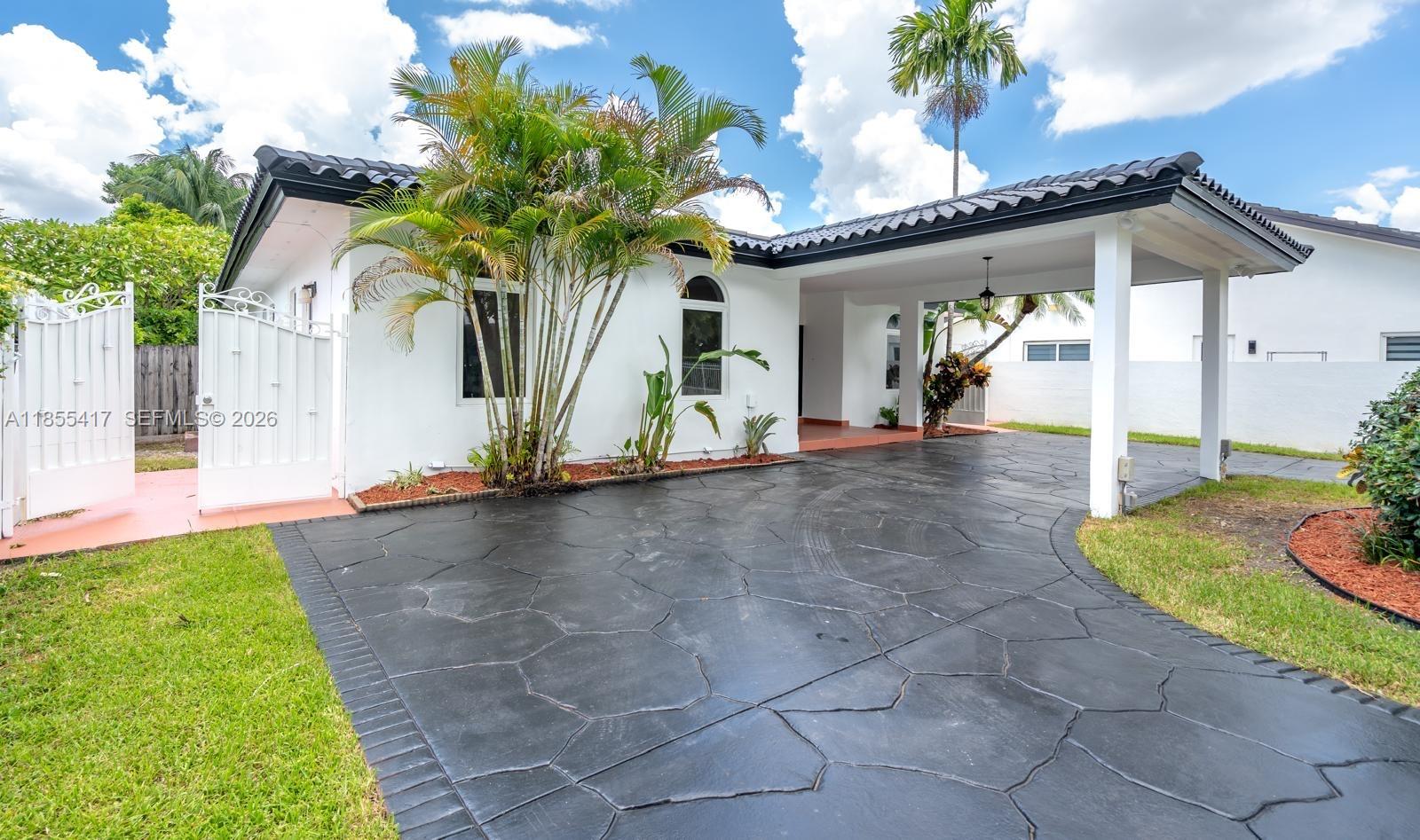 1ad5be0d-6950 2810 SW 114th Ave, Miami FL 33165 — #A11855417