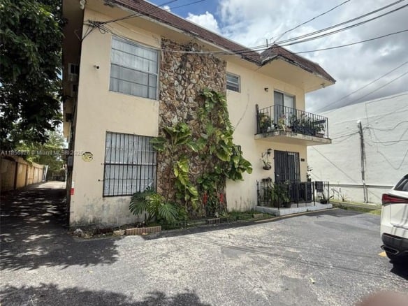 1520 SW 1st St, Miami FL 33135 — #A11856826
