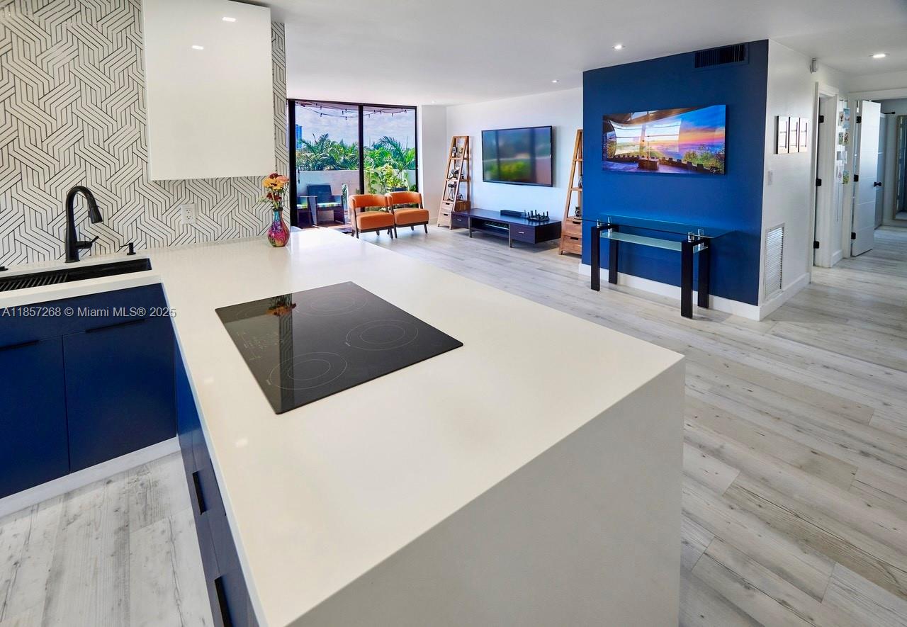 1ad5be0d-7017 3545 NE 166th St # 510, North Miami Beach FL 33160 — #A11857268