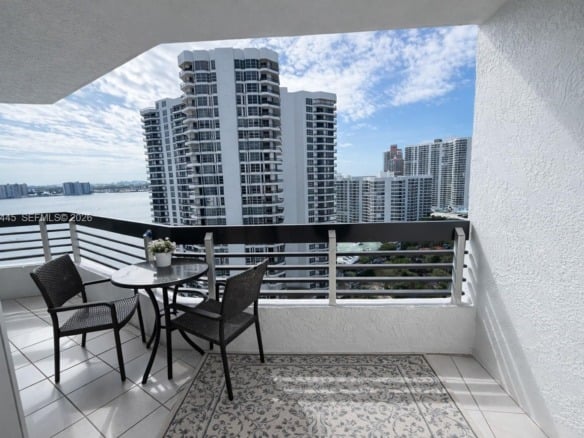 19195 NE 36th Ct # 2103, Aventura FL 33180 — #A11857445