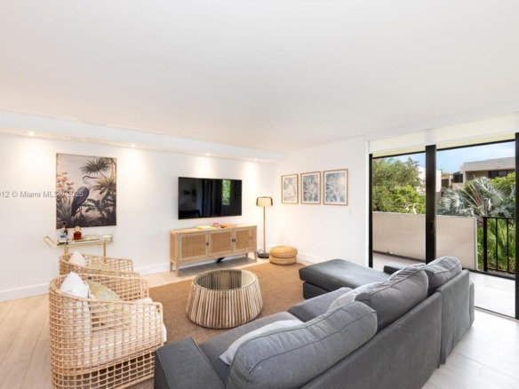 181 Crandon Blvd # 306, Key Biscayne FL 33149 — #A11859012