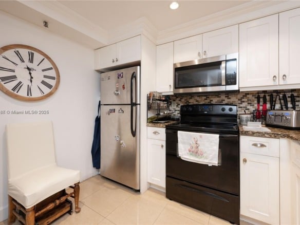 1621 Collins Ave # 302, Miami Beach FL 33139 — #A11859888