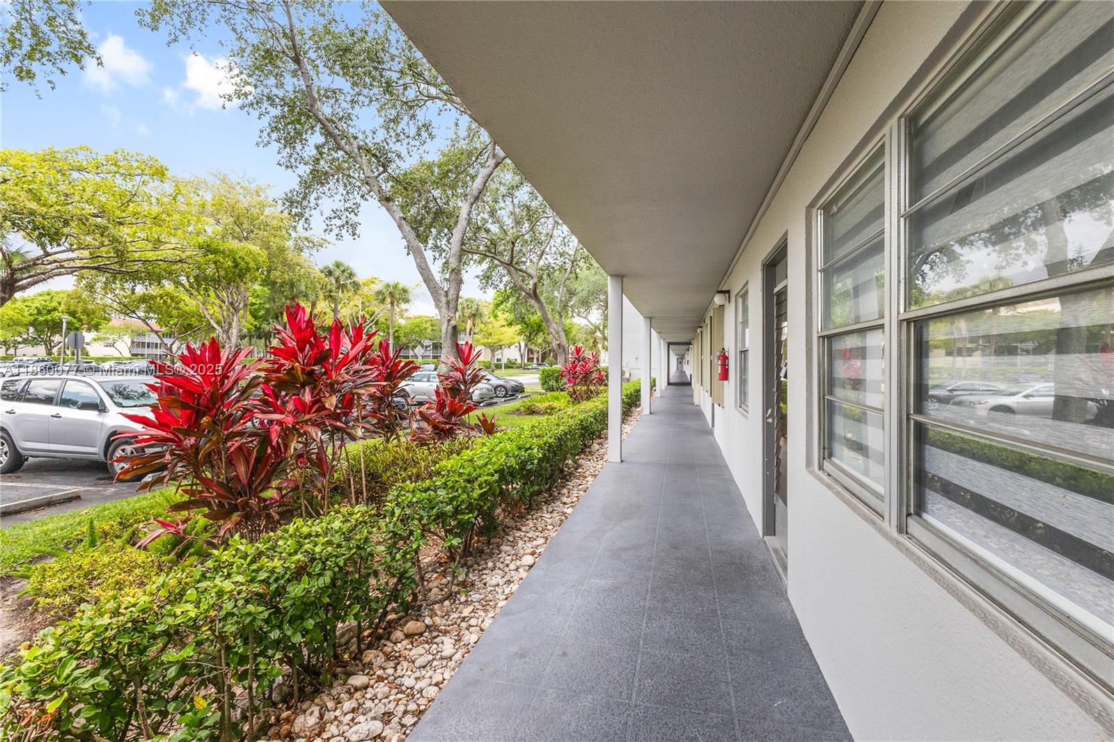 251 SW 132 way # 114H, Pembroke Pines FL 33027 — #A11860077