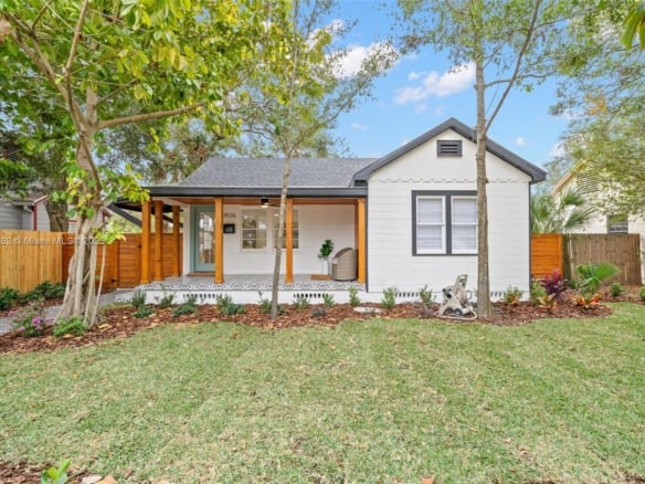 4536 1ST AVENUE N, St Petersburg FL 33713 — #A11860262