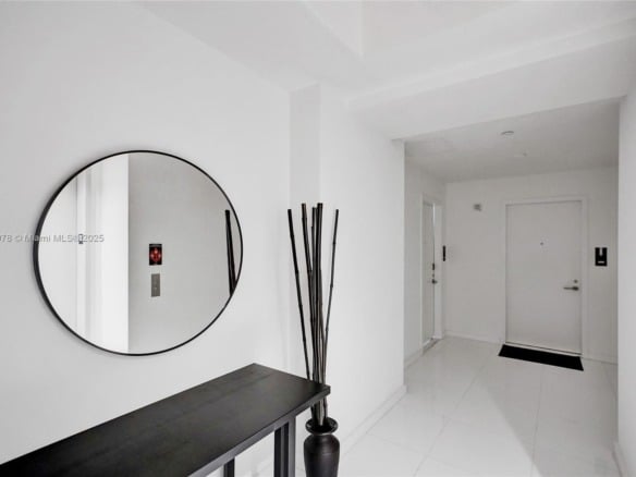851 NE 1st Ave # 3800, Miami FL 33132 — #A11860978