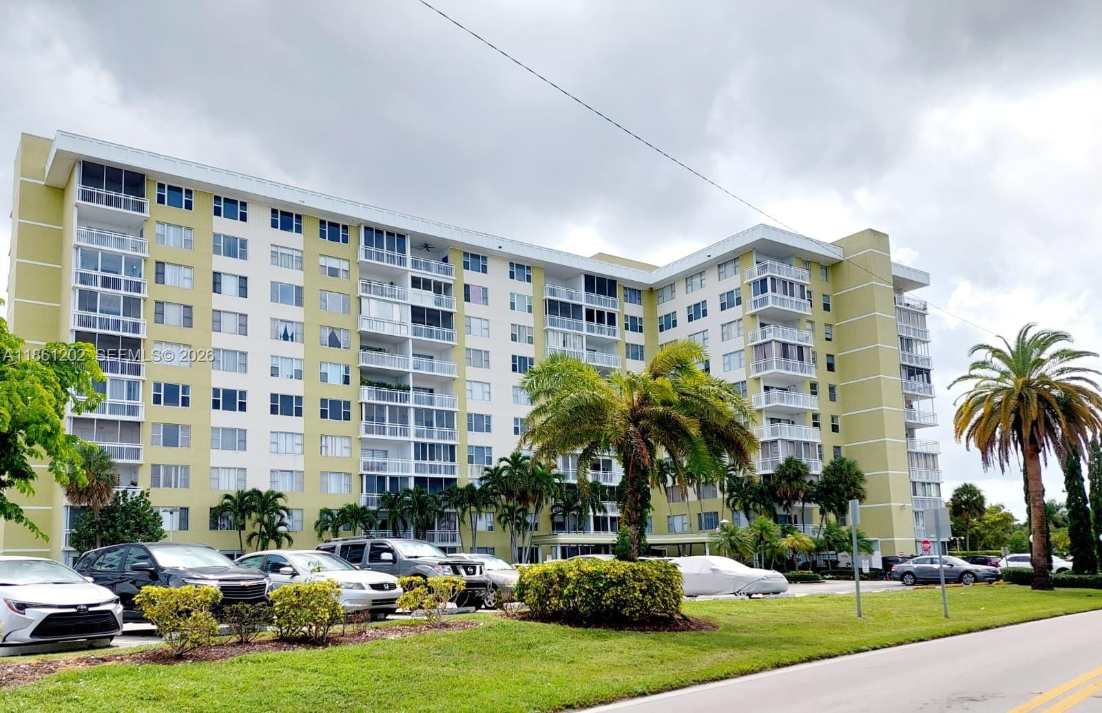 4400 Hillcrest Dr # 1005A, Hollywood FL 33021 — #A11861202