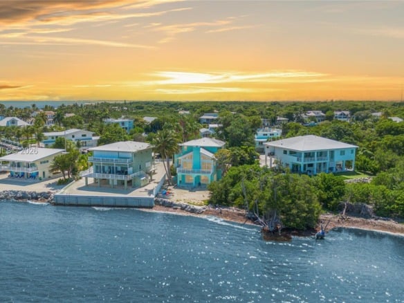 316 N Dr, Islamorada FL 33036 — #A11861732