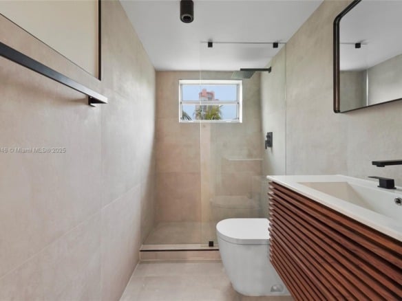 240 Collins Ave # 4A, Miami Beach FL 33139 — #A11862046