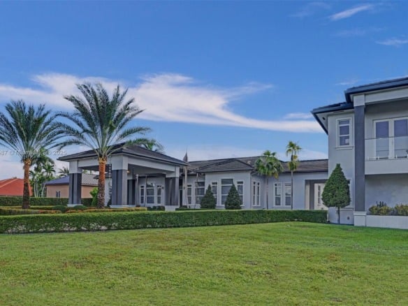 411 NW 125th Ave, Miami FL 33182 — #A11862587