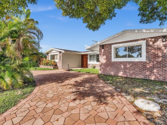 20350 Highland Lakes Blvd, Miami FL 33179 — #A11862576