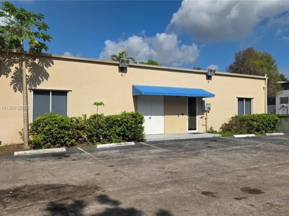 1150 SW 30th Ave, Pompano Beach FL 33069 — #A11863610