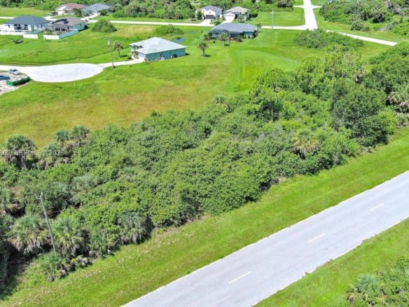 316 Sunset Rd, Other City – In The State Of Florida FL 33947 — #A11863882