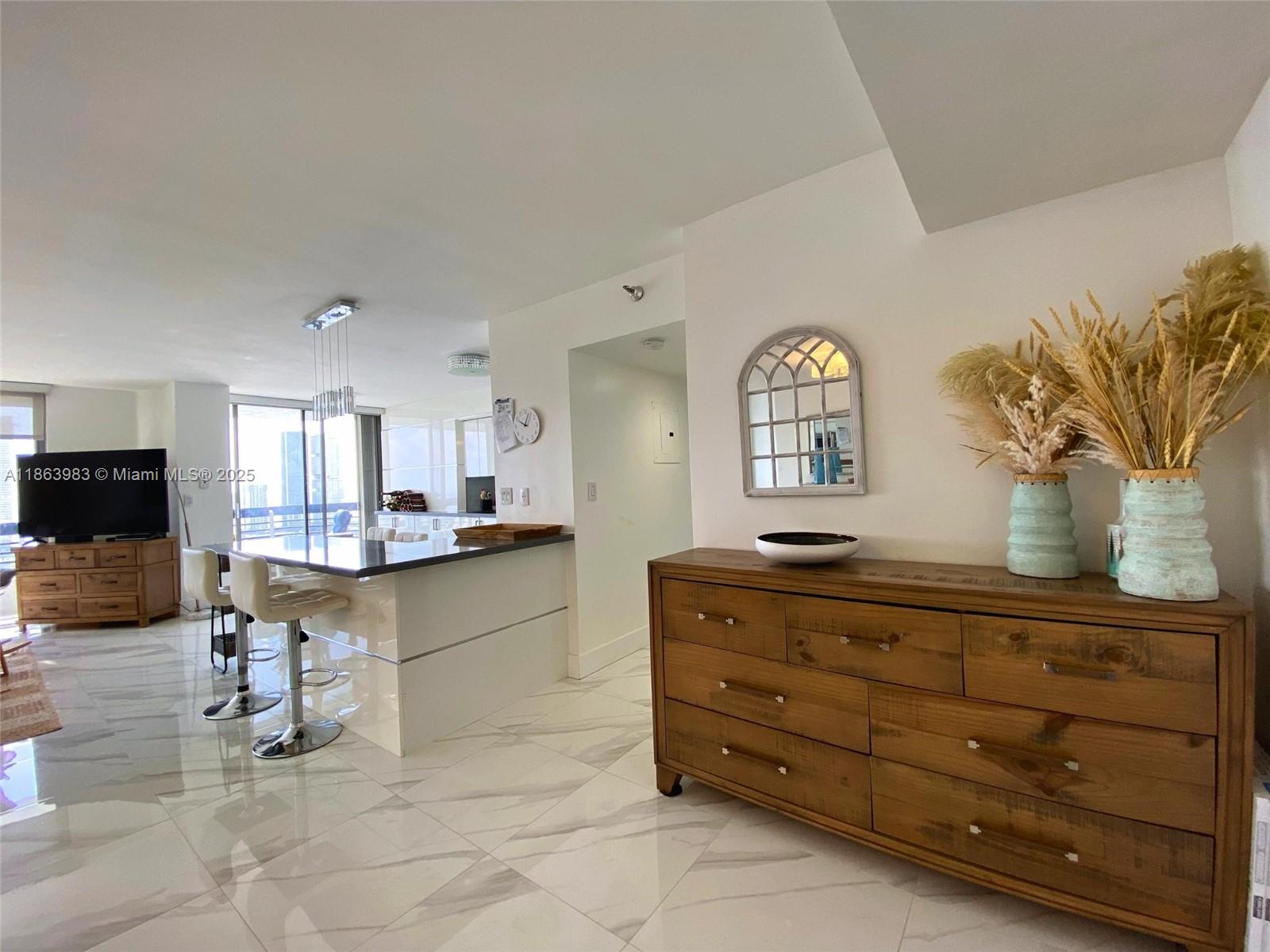 1ad5be0d-7319 3530 Mystic Pointe Dr # 3014, Aventura FL 33180 — #A11863983