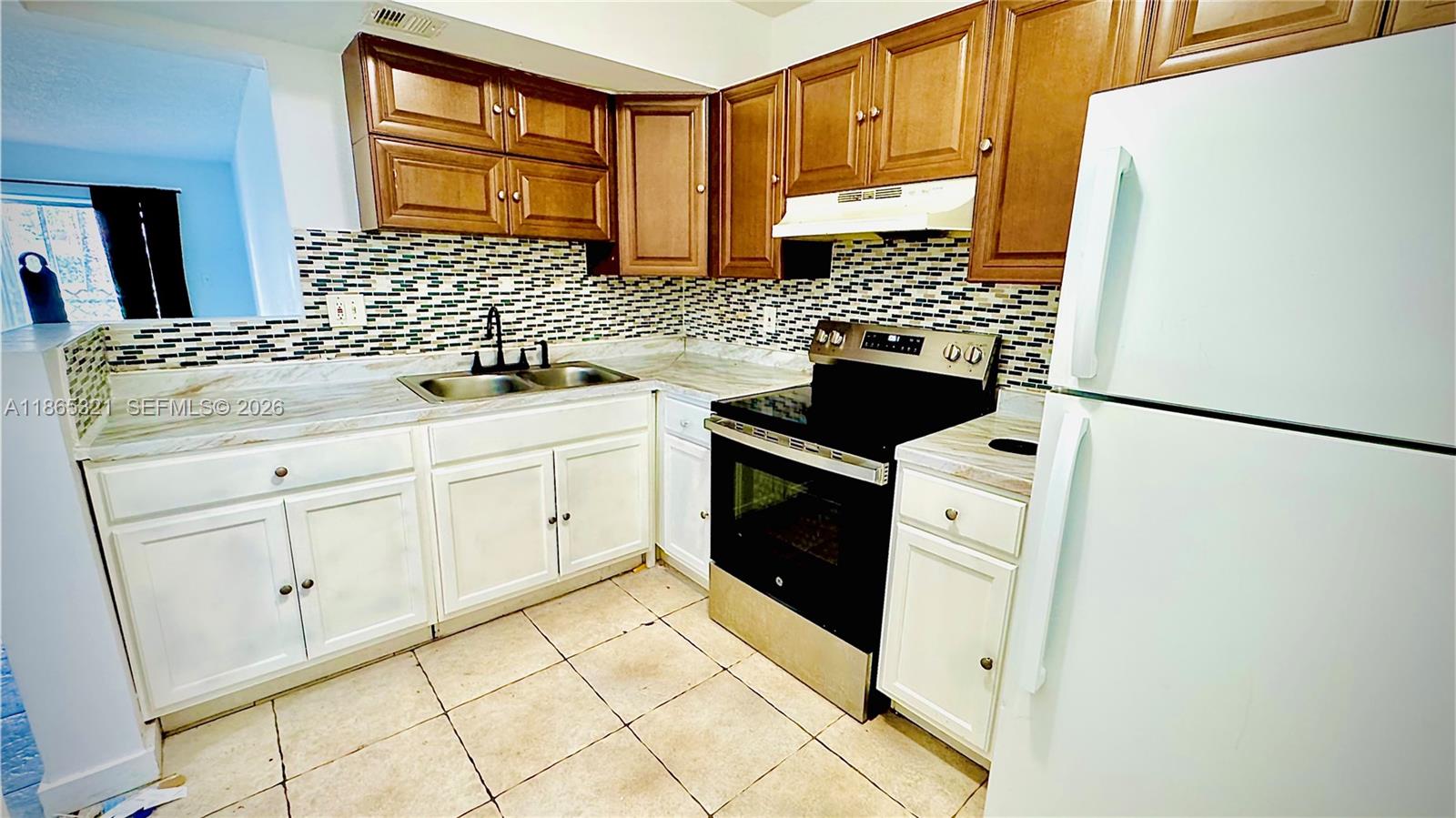 1ad5be0d-7386 3700 NW 21st St # 109, Lauderdale Lakes FL 33311 — #A11865321