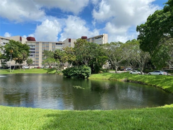 7051 Environ Blvd # 431, Lauderhill FL 33319 — #A11866043