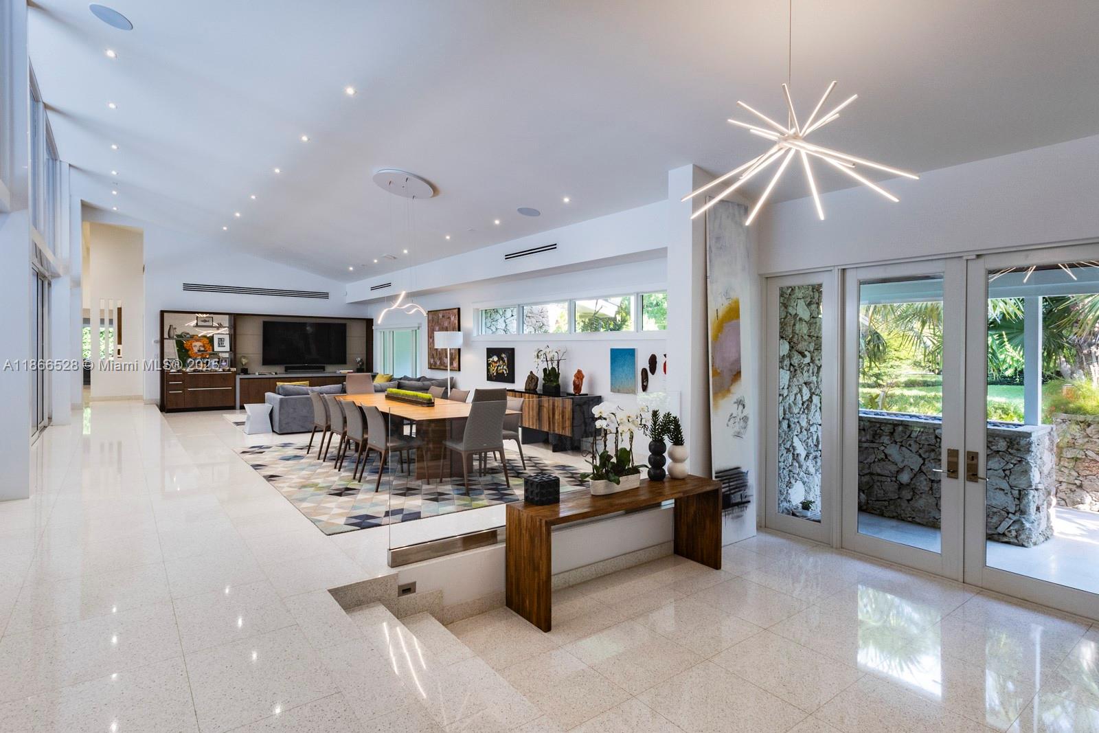 5780 Las Palmas Dr, Coral Gables FL 33156 — #A11866528