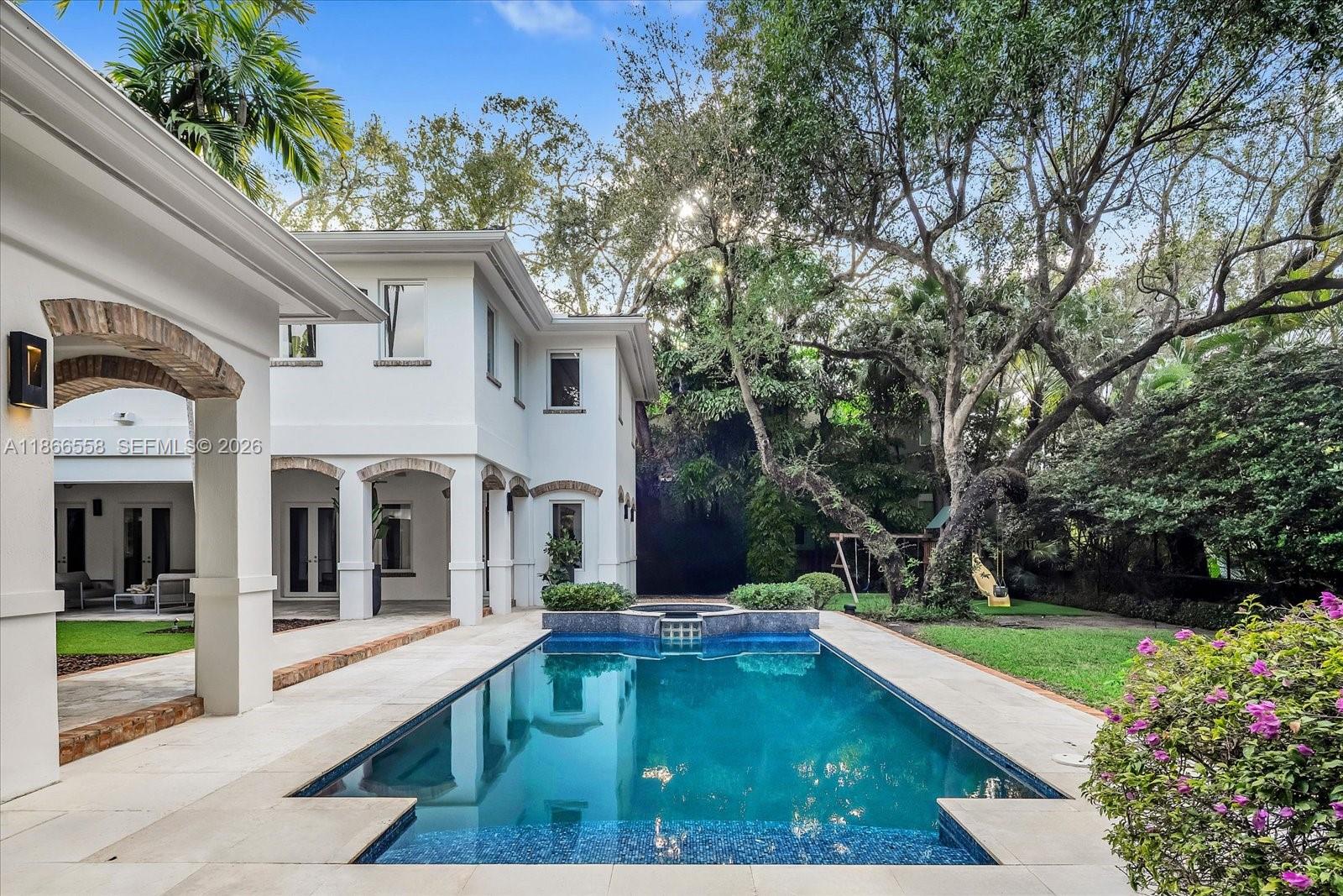 O 2820 Brickell Ave, Miami FL 33129 — #A11866558