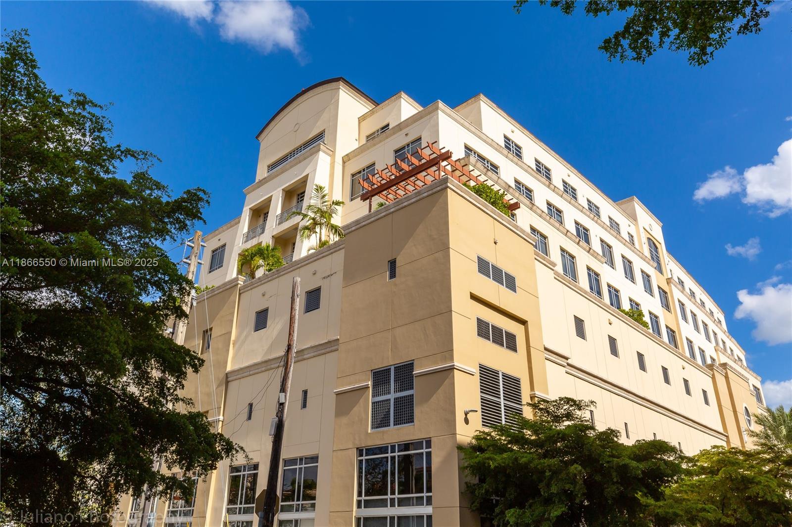 135 San Lorenzo Ave # 150, Coral Gables FL 33146 — #A11866550