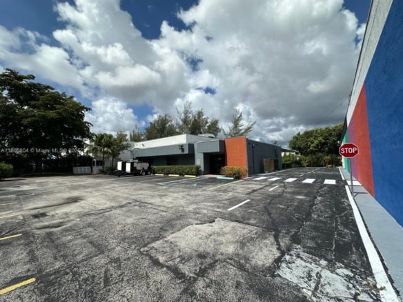 2350 NW 96th Ave, Doral FL 33172 — #A11866804