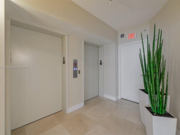 3101 S Ocean Dr # 404, Hollywood FL 33019 — #A11868259