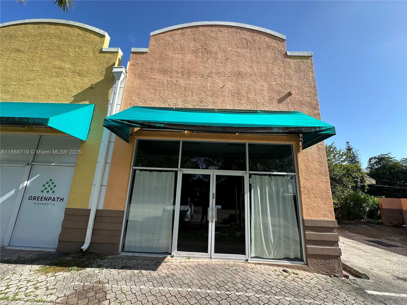 1ad5be0d-7502 212 N Federal Hwy, Dania Beach FL 33004 — #A11868719