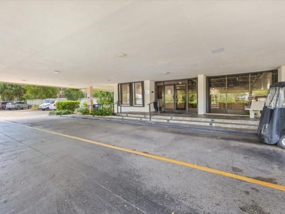 900 NE 195th Street # 607, Miami FL 33179 — #A11868921