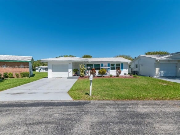9021 NW 13th St, Plantation FL 33322 — #A11869930