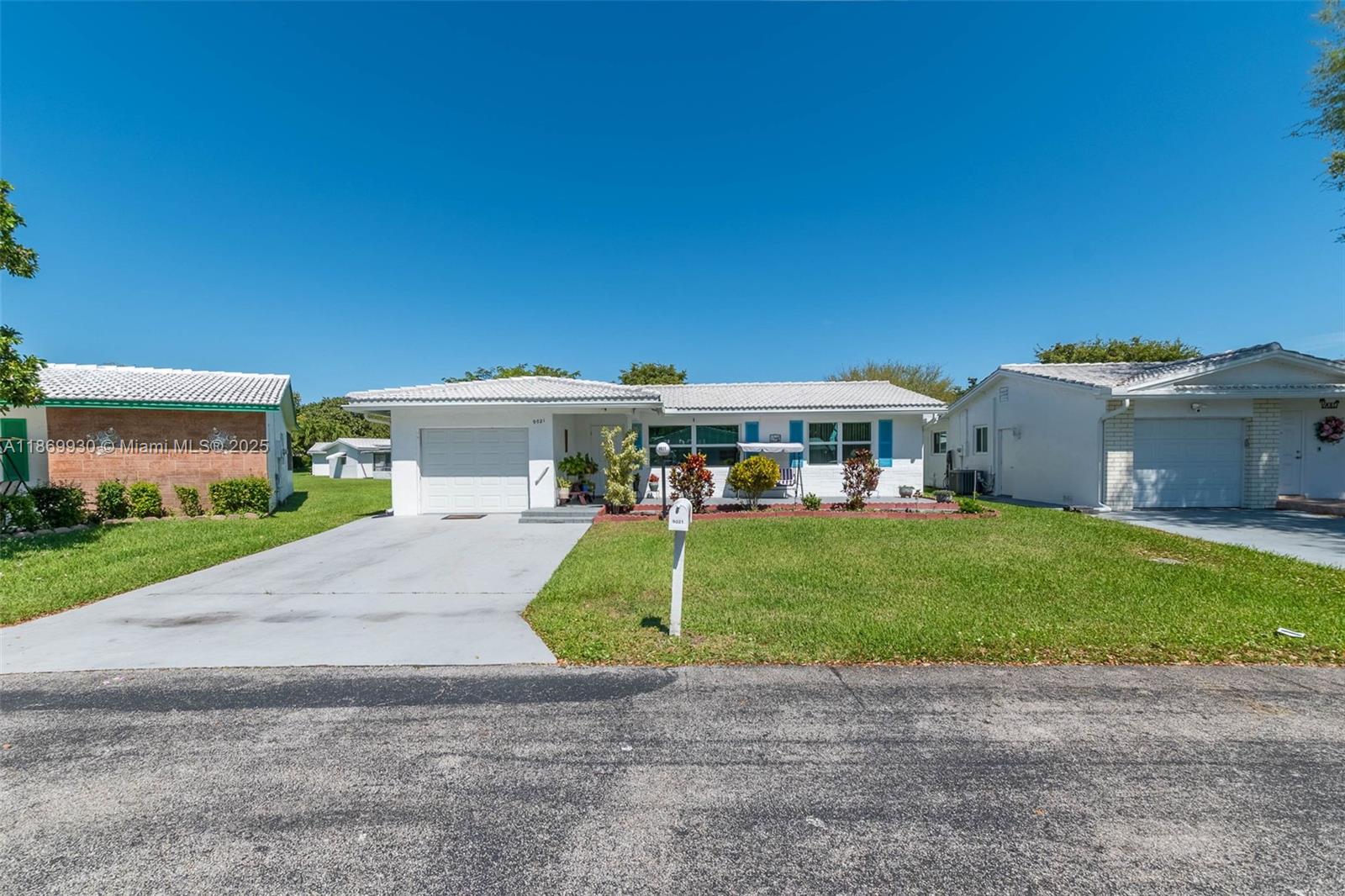 1ad5be0d-7569 9021 NW 13th St, Plantation FL 33322 — #A11869930