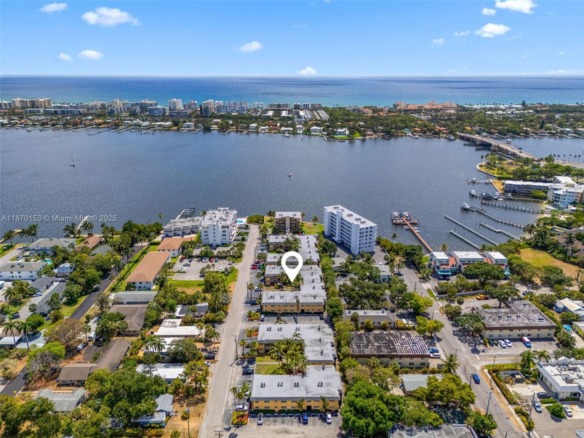 200 Croton Ave # 111, Lantana FL 33462 — #A11870153