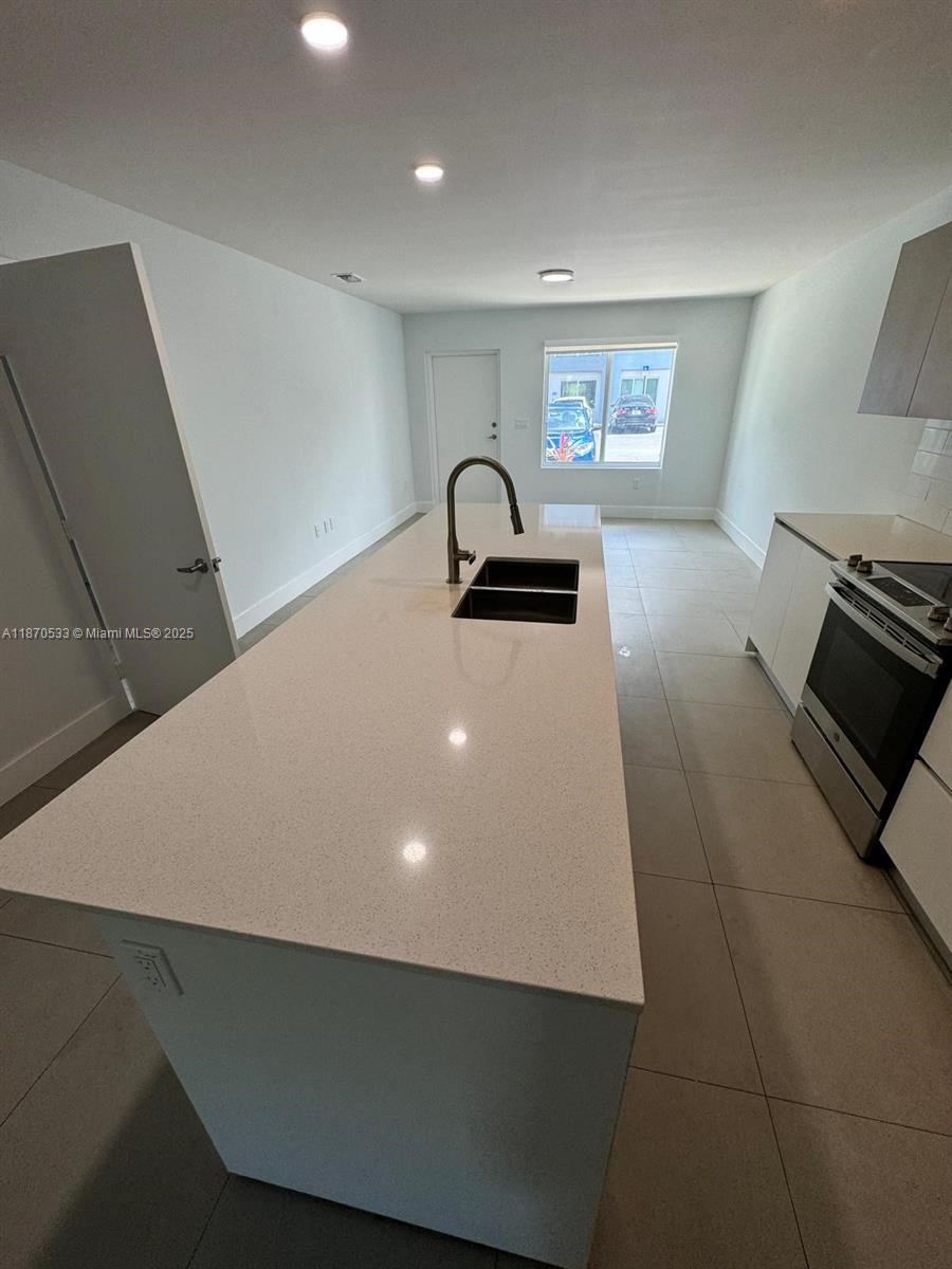 2555 NE 193rd St # 2106, Miami FL 33180 — #A11870533