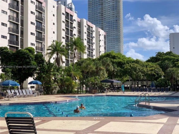 17021 N Bay Rd # 1025, Sunny Isles Beach FL 33160 — #A11870556