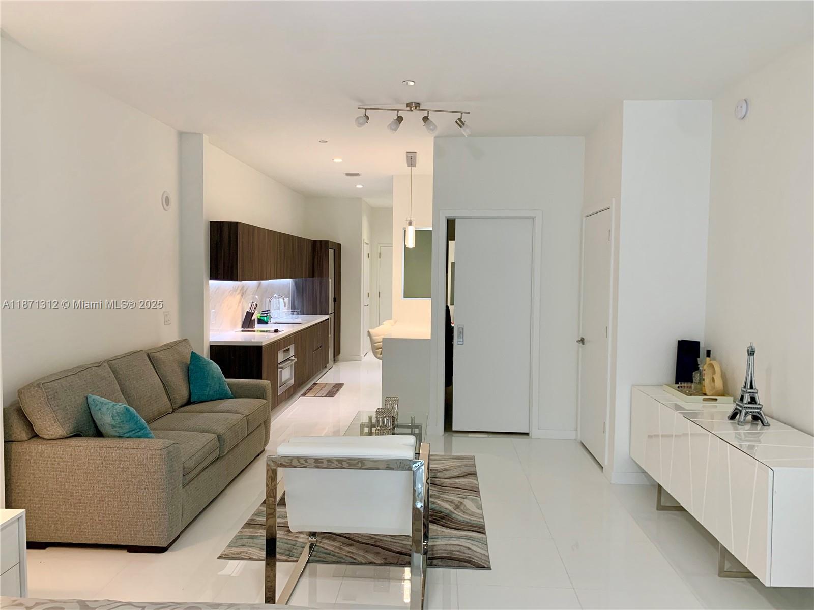 1ad5be0d-7644 851 NE 1 Ave # 502, Miami FL 33132 — #A11871312