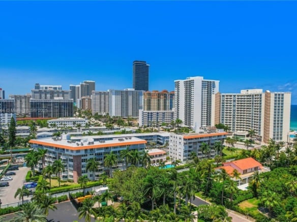 3181 S Ocean Dr # 302, Hallandale Beach FL 33009 — #A11871394