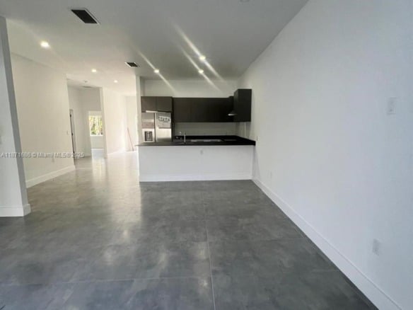 2421 NW 23rd Ln, Fort Lauderdale FL 33311 — #A11871686