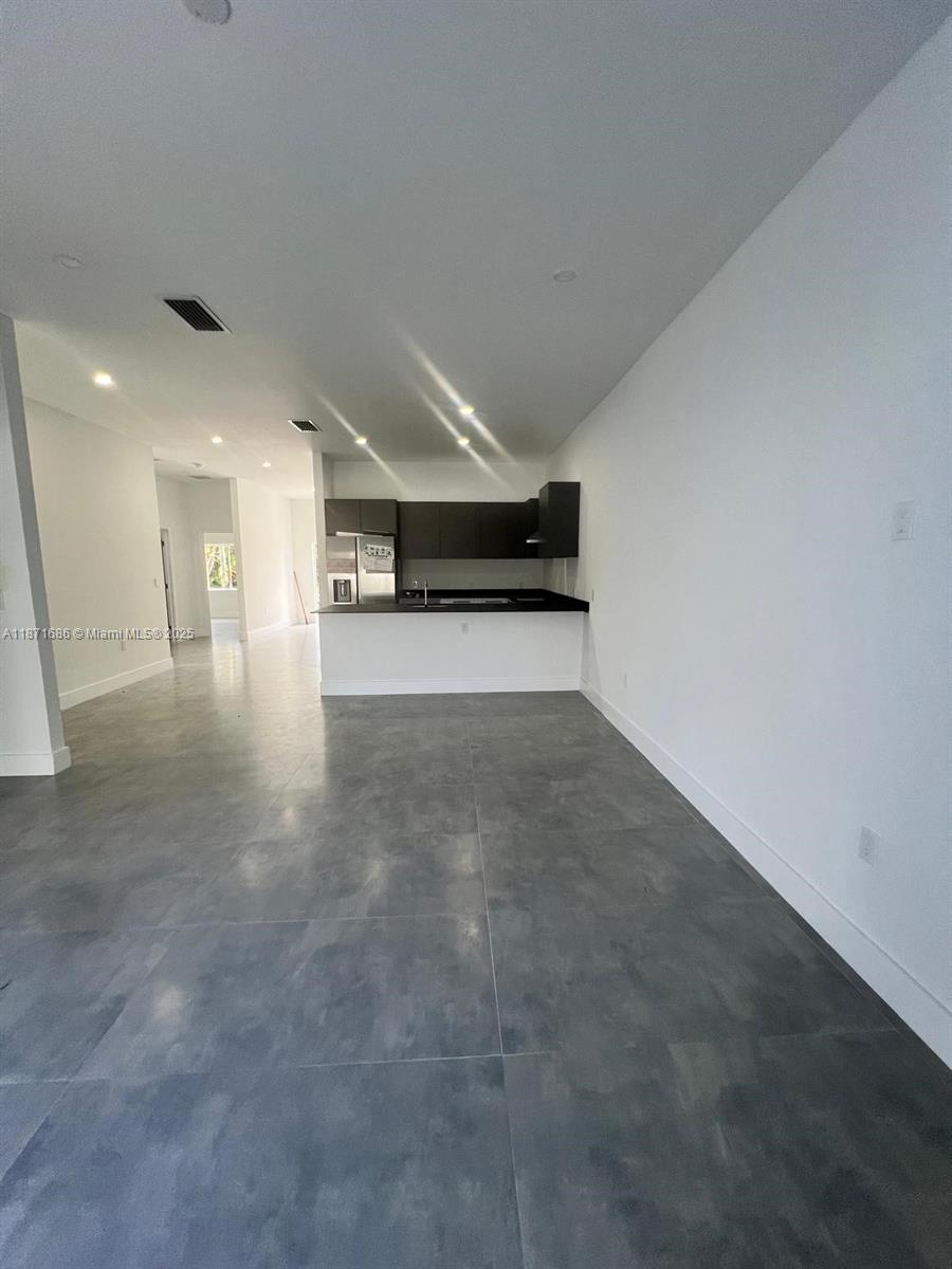 2421 NW 23rd Ln, Fort Lauderdale FL 33311 — #A11871686
