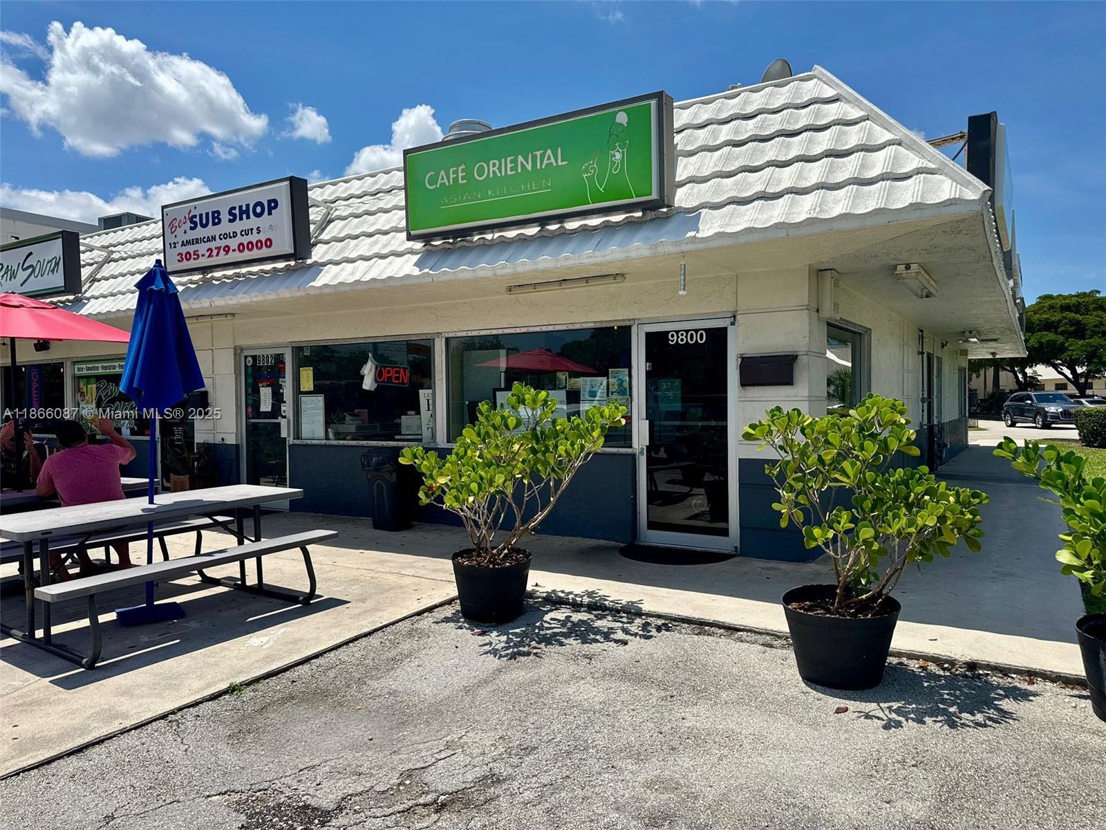 1ad5be0d-769 Asian Restaurant With Terrace For Sale Near Dadeland Mall, Kendall FL 33156 — #A11866087