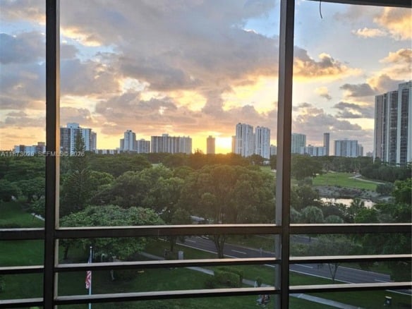 20400 W Country Club Dr # 711, Aventura FL 33180 — #A11873026