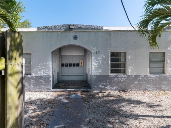 180 NW 59th St, Miami FL 33127 — #A11873091