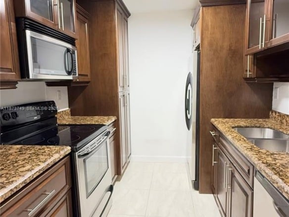 7121 Miami Lakes Dr # Q8, Miami Lakes FL 33014 — #A11873749
