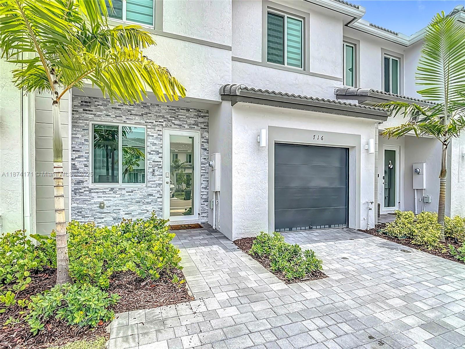 1ad5be0d-7779 716 SE 14th St, Homestead FL 33034 — #A11874171