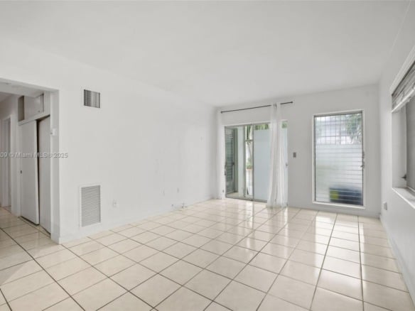 641 Espanola Way # 3, Miami Beach FL 33139 — #A11874209