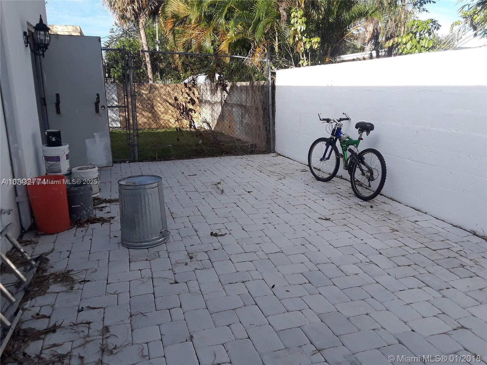 1512 NE 4th Ave, Fort Lauderdale FL 33304 — #A11874384