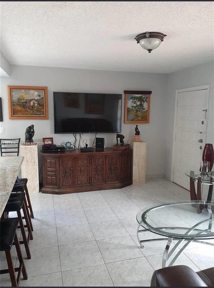 1ad5be0d-7794 9360 SW 37th St, Miami FL 33165 — #A11874562