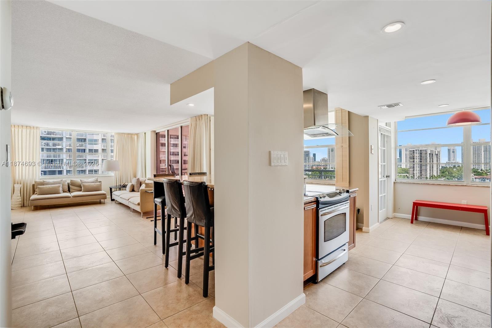 18041 Biscayne Blvd # 1404, Aventura FL 33160 — #A11874693
