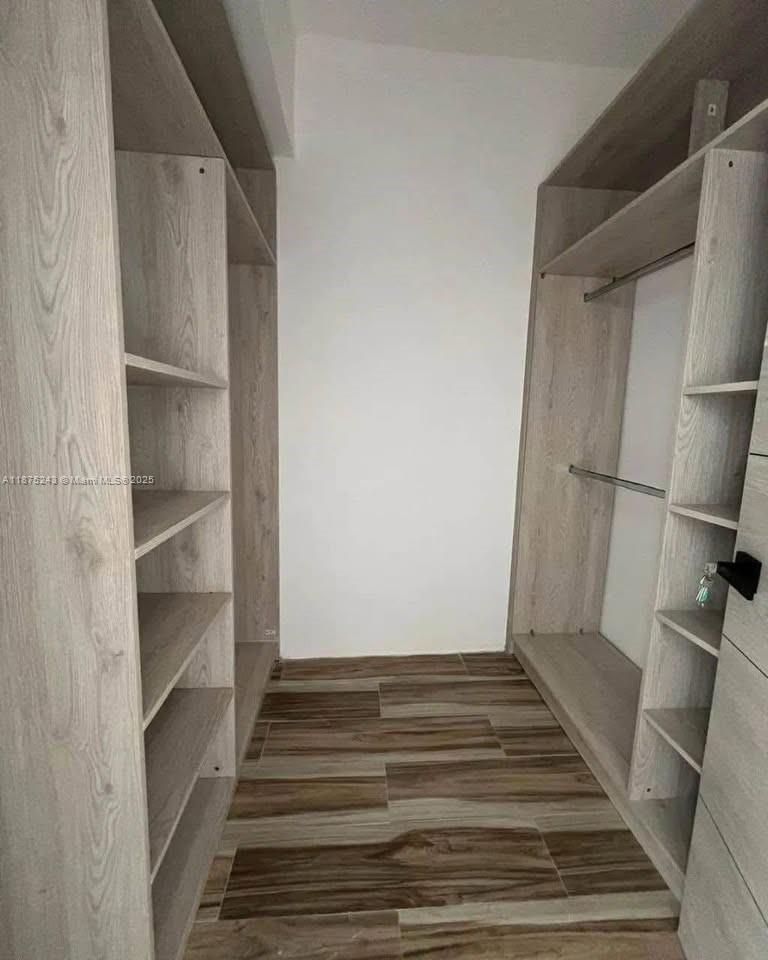 Listing #A11875243