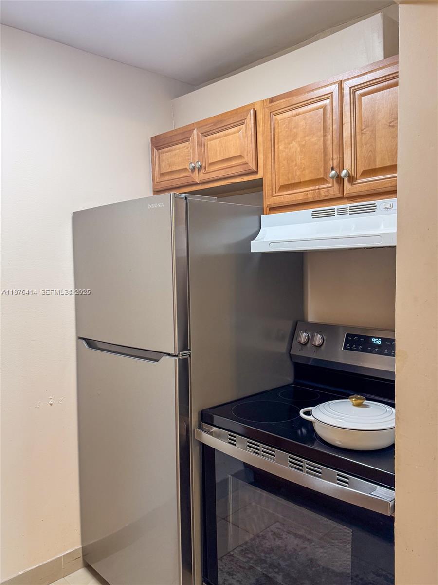 2145 Pierce St # 118, Hollywood FL 33020 — #A11876414