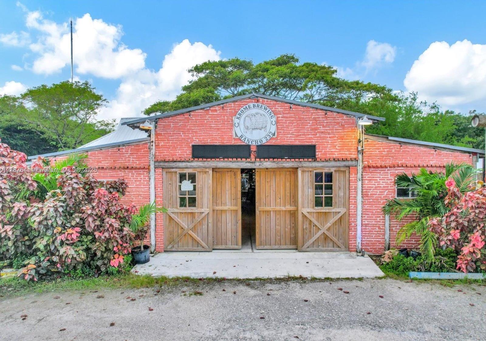 1ad5be0d-7893 17480 SW 232nd St, Miami FL 33170 — #A11876411