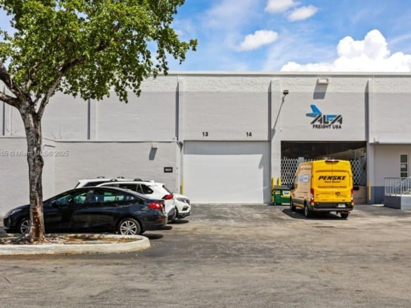 1700 NW 82nd Ave # 1820, Doral FL 33126 — #A11877105